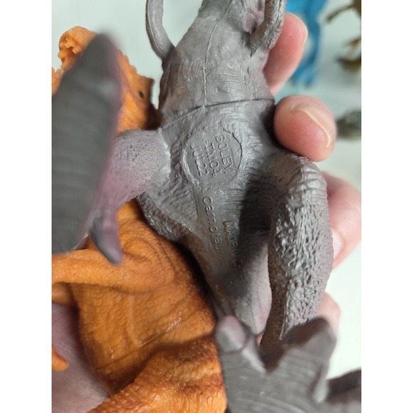 Lot Of 7 Different Brand Detailed Dinosaurs PVC Figures Velociraptor Trex Sound - Picture 6 of 10